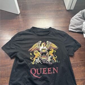 Queen Black Graphic T-Shirt